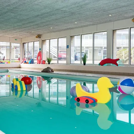 For 6 Guests With Loft, شقة Ringkøbing