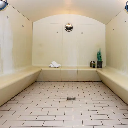 For 6 Guests With Loft, شقة Ringkøbing