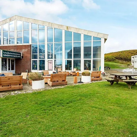 For 6 Guests With Loft, شقة Ringkøbing