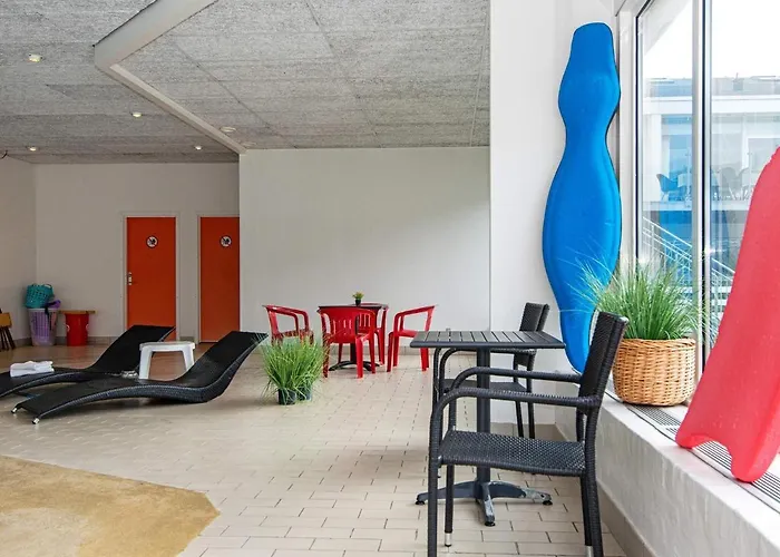 For 6 Guests With Loft, *