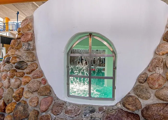 For 6 Guests With Loft, Apartment