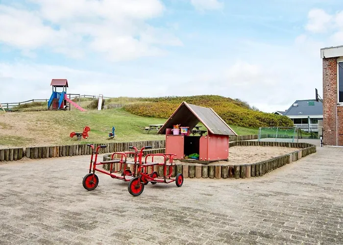 For 6 Guests With Loft, *