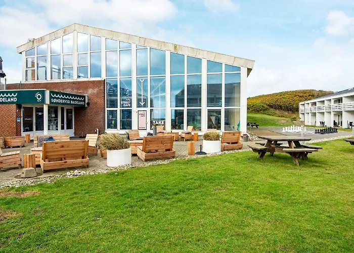 For 6 Guests With Loft, Apartament Ringkøbing